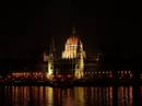Parlament nachts