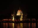 Parlament nachts